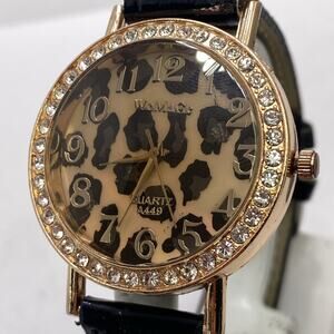 Womage Womens Cheeta Rhinestone Watch Works New Battery